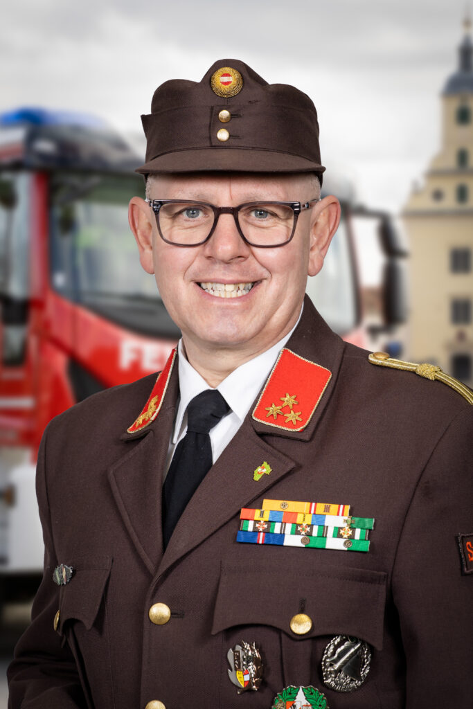 Wolfgang Kricker : Kommandant